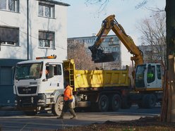 Łódź. Remont Łanowej w Łodzi. Jest już nowa jezdnia, trwają prace brukarskie