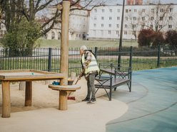 Łódź. Przeglądy placów zabaw w Łodzi. Atrakcje w Parku Staromiejskim są gotowe na wiosnę
