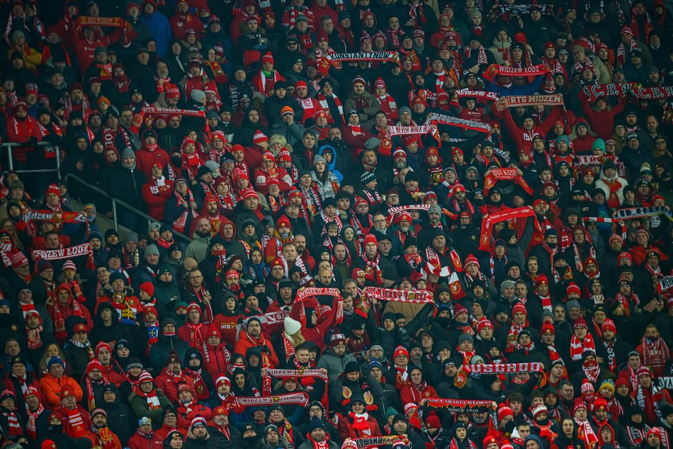 Łódź. Kibice na meczu Widzew Łódź - Cracovia. Byłeś/aś? Znajdź się w galerii!