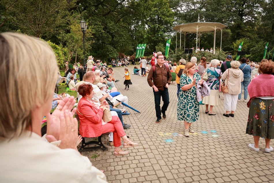 Łódź. Letnie Koncerty w Altanie. Filmowa muzyka w interpretacji zespołu Tripper Stompers