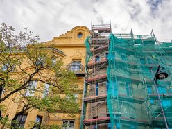 Łódź. Kolejna kamienica przy Mielczarskiego w Łodzi odzyskuje blask! Widać pierwsze efekty remontu