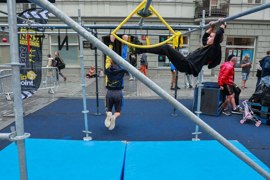 Łódź. Ninja Series w Łodzi. Wspaniała rywalizacja w strugach deszczu