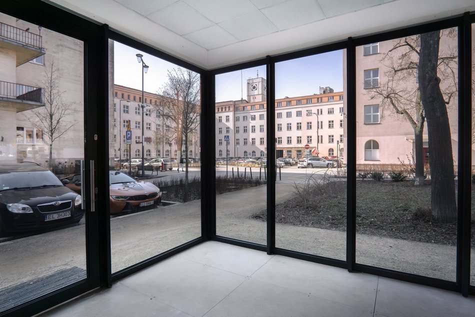 Łódź. Plac Komuny Paryskiej w Łodzi otwiera się na najemców. Stwórz tam własny biznes!