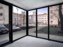 Łódź. Plac Komuny Paryskiej w Łodzi otwiera się na najemców. Stwórz tam własny biznes!