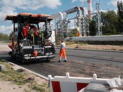 Remont Puszkina w Łodzi dobiega końca. Drogowcy kończą układać nową jezdnię