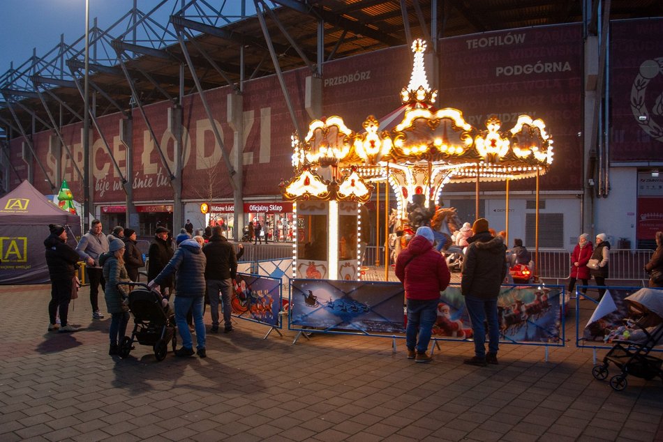 Łódź. Święta w Sercu Łodzi. Dołącz do jarmarku pod stadionem Widzewa Łódź