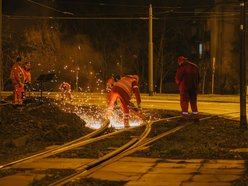 Nocne remonty torowiska MPK Łódź przy Rondzie Lotników Lwowskich