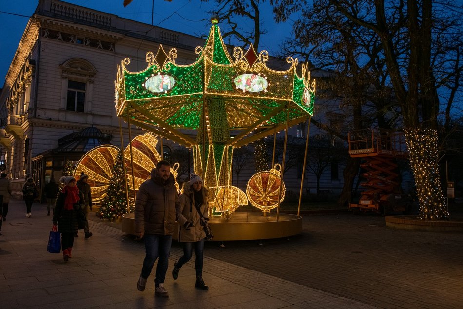 Ялинка на Piotrkowskiej вже готова до свят