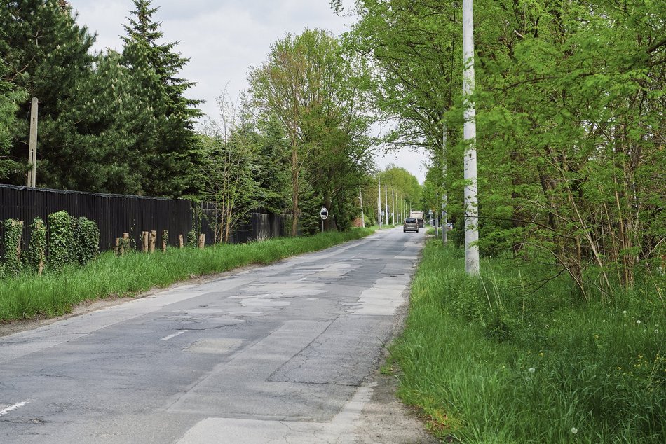 Widok na ulicę Rąbieńską przed remontem