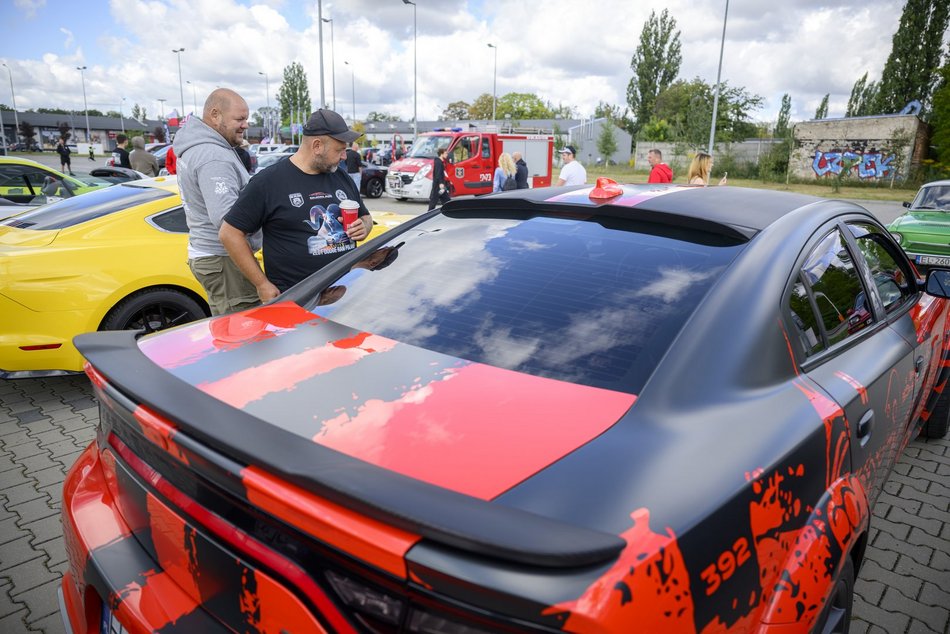 Ale auta pod Atlas Areną w Łodzi. Europejski zlot aut sportowych