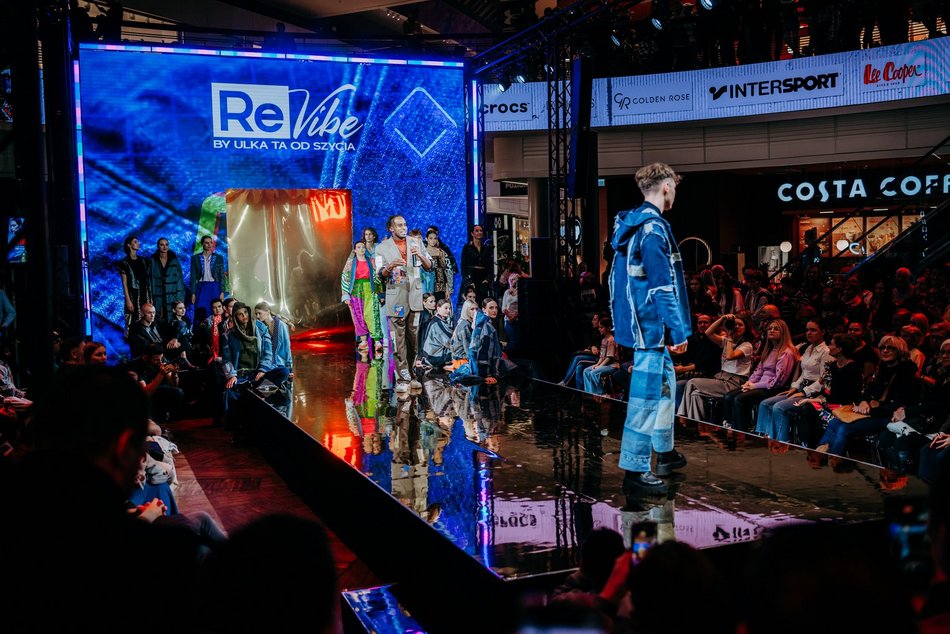 Łódź. Manufaktura Fashion Week w Łodzi. Kolekcja Jarosława Ewerta, koncert Andrzeja Piasecznego i więcej