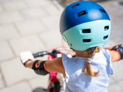 Łódź. Nowe przepisy drogowe 2026. Limity, kaski i ważne zmiany dla kierowców