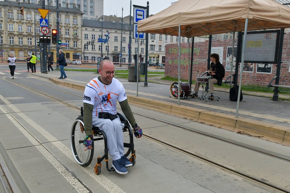 DOZ Maraton 2023. Brałeś udział w biegu? Znajdź się na zdjęciach!