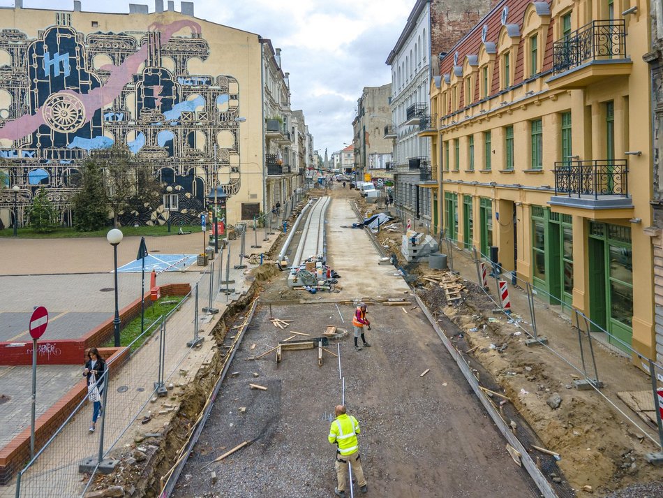 Montaż torowiska na ul. Legionów