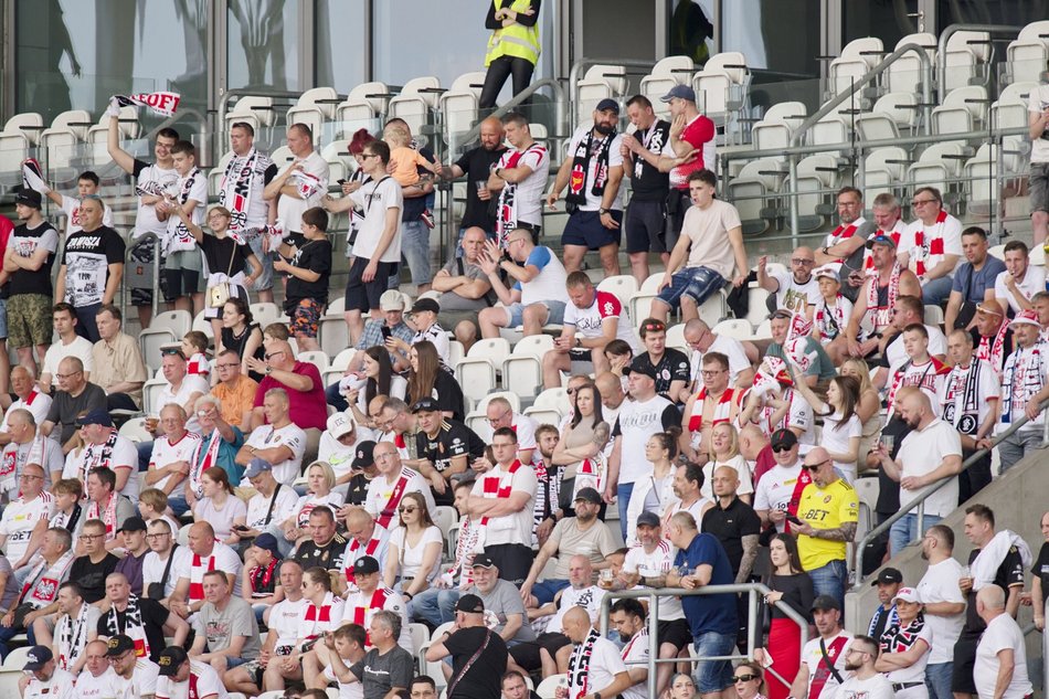 Kibice na meczu ŁKS Łódź ze Stalą Mielec
