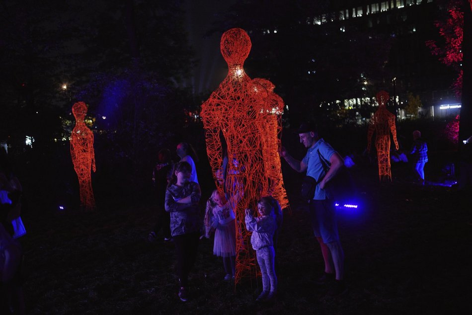 festiwal światła w parku w Łodzi