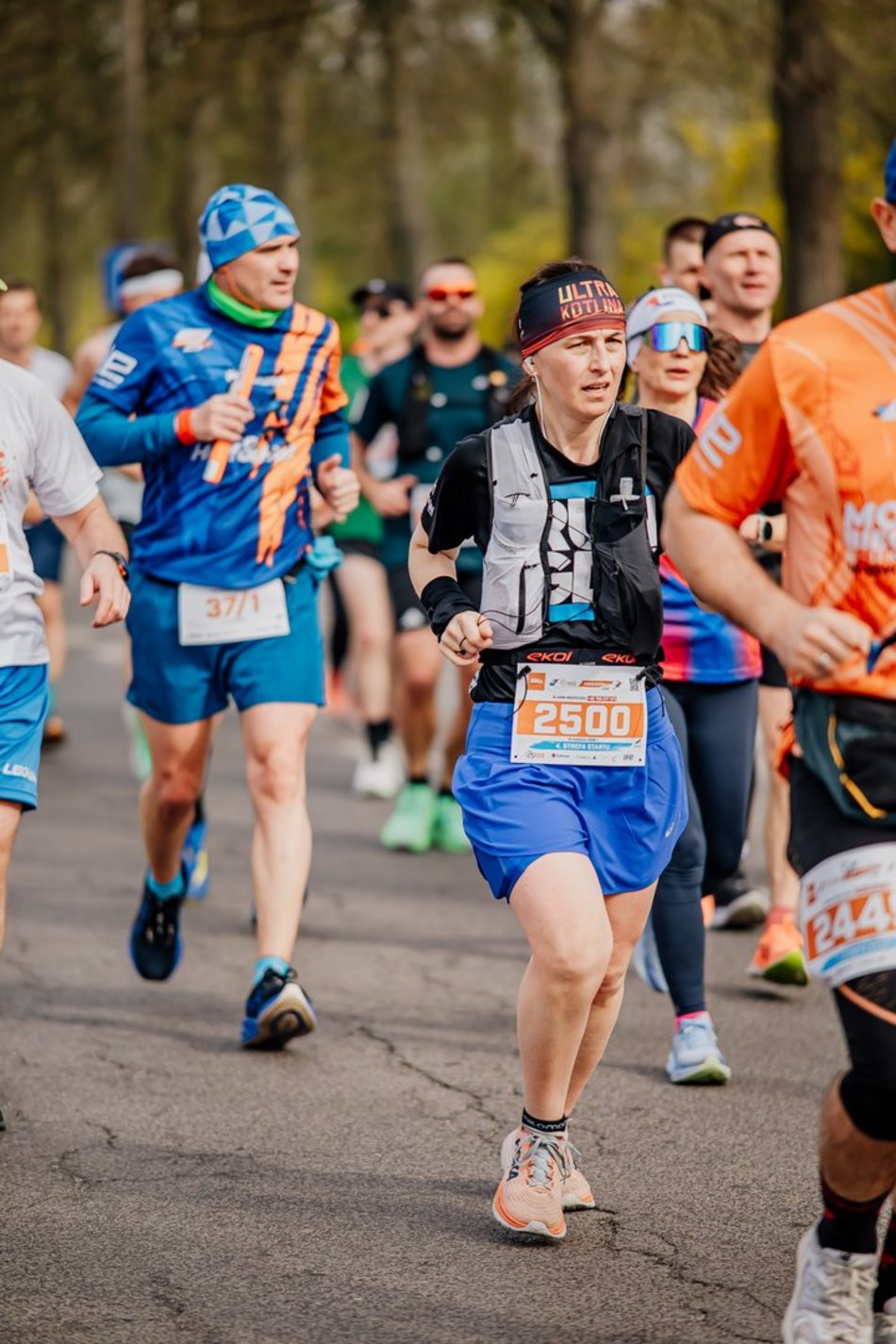 Łódź. DOZ Maraton Łódź 2026. Brałeś udział w biegu? Odszukaj się w galerii i zapisz na pamiątkę!