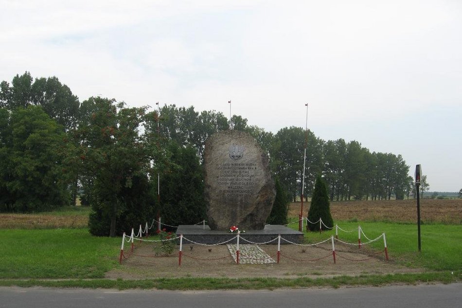 Łódź. TOP 11 cudów natury w Łódzkiem. Głębokie jaskinie, przepastne groty, wzniesienia i inne
