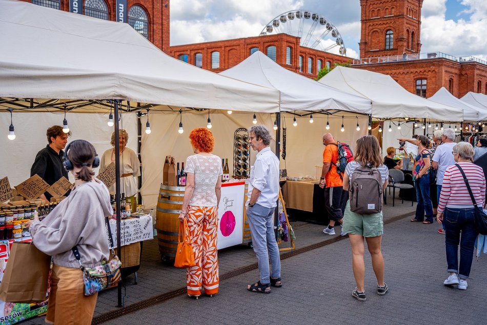 Łódź. Targi Handmade w Manufakturze w Łodzi. Rękodzieło, design i unikatowe produkty