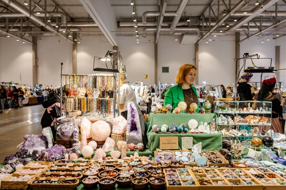 Łódź. Targi kamieni w hali Expo Łódź. Minerały, naturalna biżuteria, rękodzieło i... meteoryty!