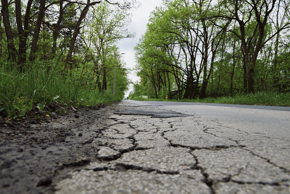 Widok na ulicę Rąbieńską przed remontem