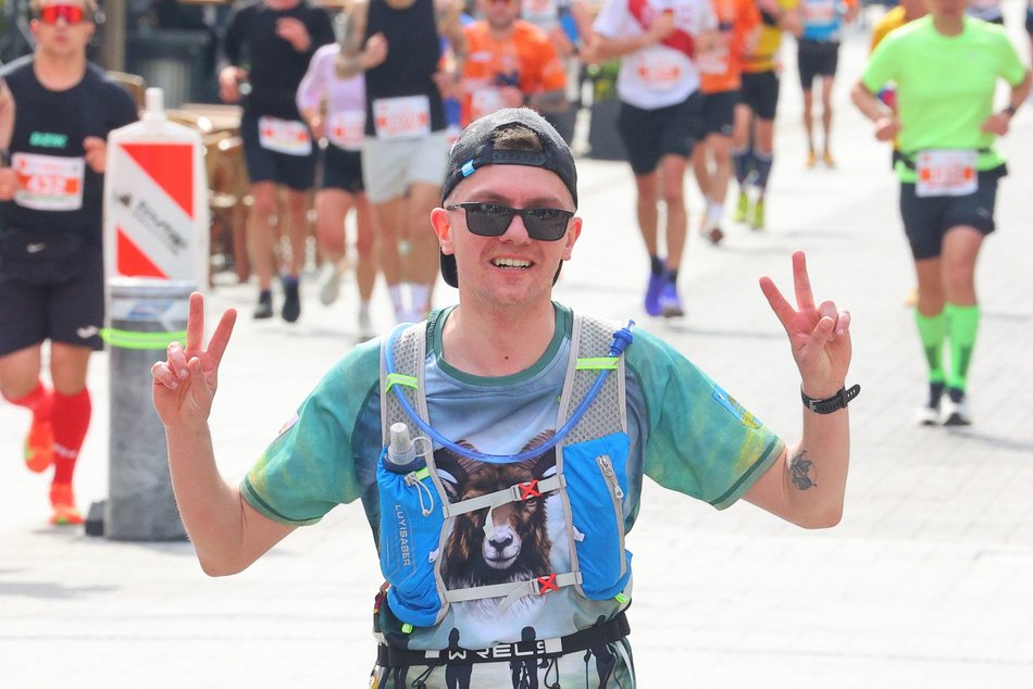 Łódź. DOZ Maraton Łódź 2026. Brałeś udział w biegu? Odszukaj się w galerii i zapisz na pamiątkę!