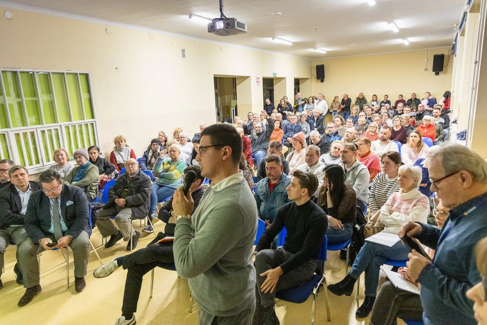 Łódź. Remonty dróg na Stokach w Łodzi. Duża frekwencja na spotkaniu z mieszkańcami