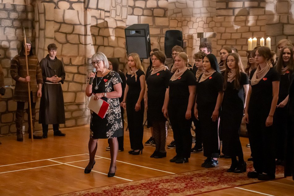 Łódź. 100-lecie Zespołu Szkół Ponadpodstawowych nr 5 w Łodzi. To była prawdziwa podróż w czasie!