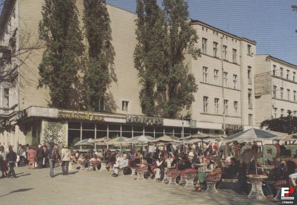 Kawiarnia Hortex przy ul. Piotrkowskiej 106/110 - archiwalne zdjęcie