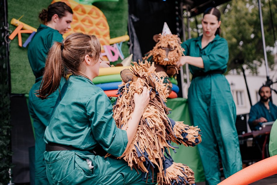 Łódź. Miejski Dzień Dziecka 2025 w Łodzi. Majka Jeżowska, dmuchańce i pokazy [ZDJĘCIA]