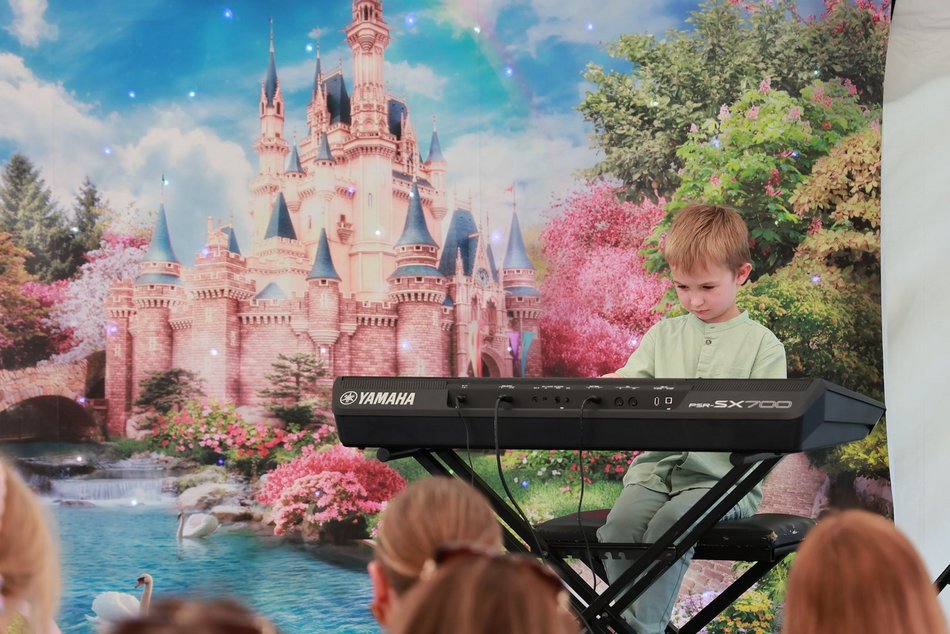 Przedszkole nr 215 w Łodzi świętuje 40-lecie! Przedszkolaki skradły całe show