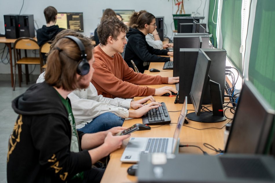 Łódź. Granty dla uczniów w Łodzi. Nawet 20 tys. zł do wygrania w nowym projekcie