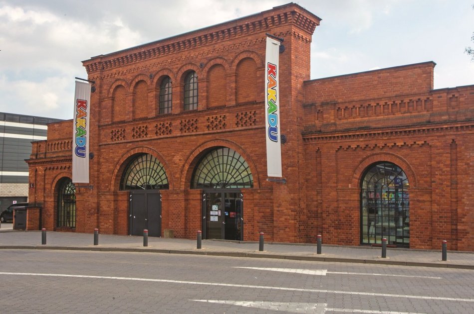 Manufaktura przed i po rewitalizacji