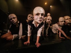 „Bękarty Bernadetty” w Teatrze Pinokio w Łodzi. Wstrząsająca historia z ośrodka sióstr boromeuszek