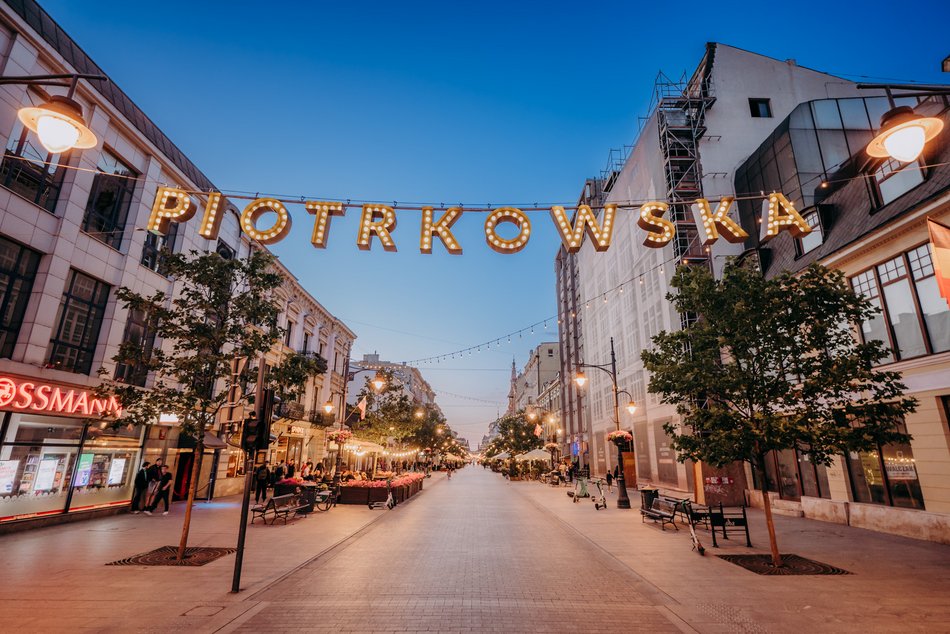 Łódź Piotrkowska nocą