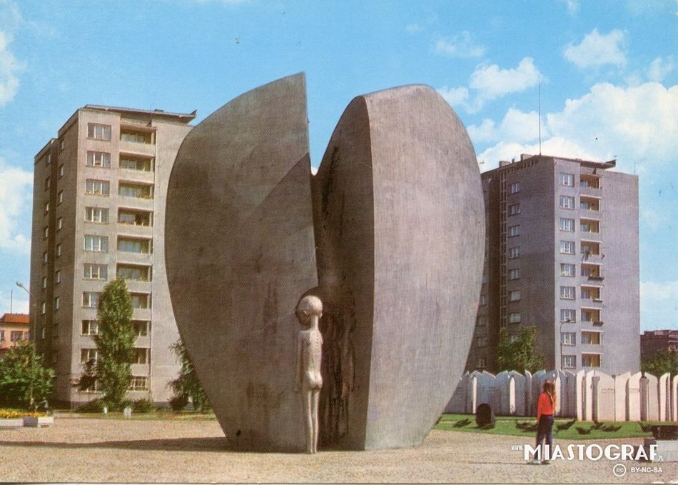 archiwalna fotografia przedstawiająca Łódź w dawnych czasacch