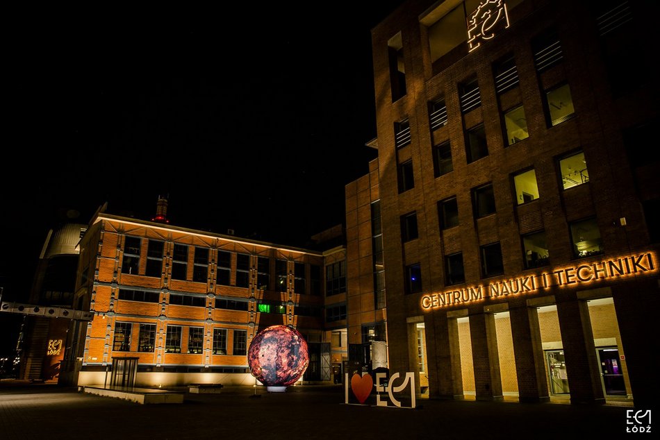 Łódź. Festiwal Kosmosu w EC1 Łódź. Gigantyczne planety i pokazy w Planetarium
