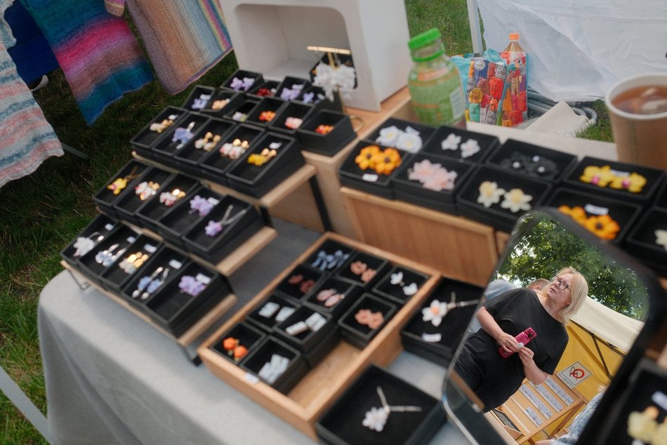 Łódź. Targ Staroci na Księżym Młynie w Łodzi. Rękodzieła, unikatowe rzeczy i domowe przysmaki