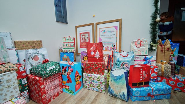 Finał akcji List do Mikołaja. Ponad 2 tys. dzieci i seniorów obdarowanych prezentami! [ZDJĘCIA]