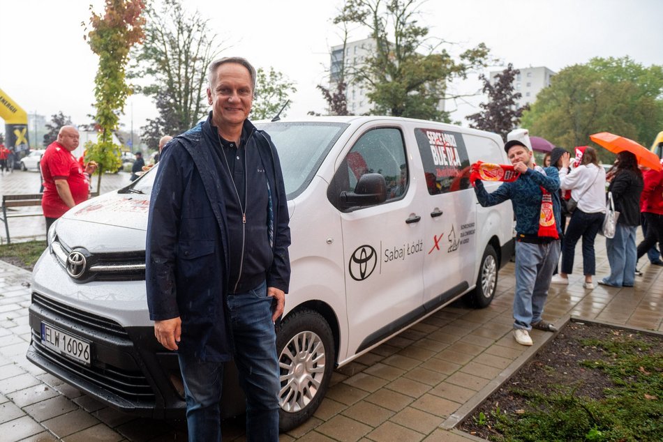 Nowy samochód dla schroniska w Łodzi. Zwierzaki już zacierają łapki na przejażdżki
