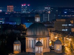 Rondo Solidarności w Łodzi nocą zachwyca! Z tej perspektywy go nie znasz