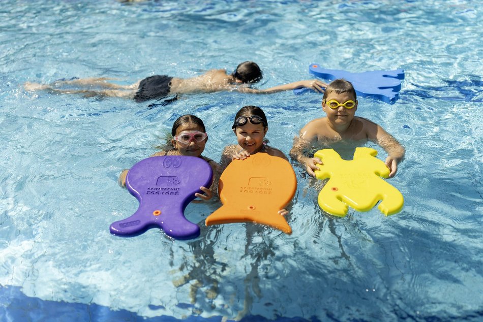 Łódź. Wakacyjne kursy w Aquaparku Fala w Łodzi. Nauka pływania, nurkowanie, ratownictwo wodne