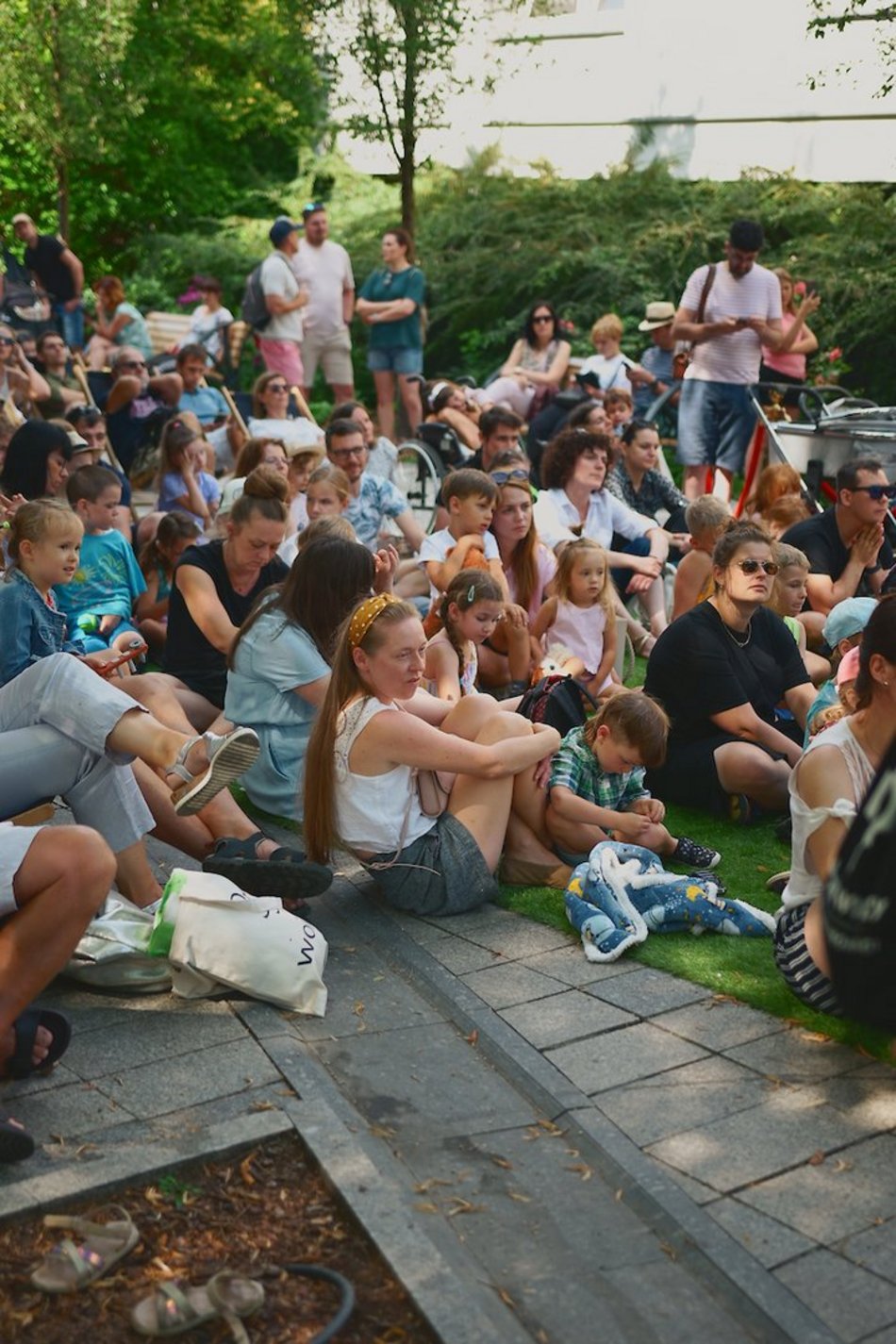 Łódź. Baśniowa Piotrkowska w Łodzi. Magiczny teatr zachwycił najmłodszych widzów