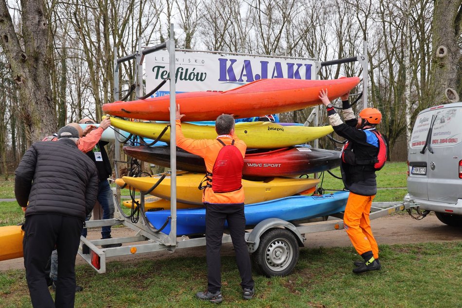 Kajakarze z Łódzkiego Klubu Kajakowego Albatros wyruszyli na blisko miesięczną wyprawę kajakową z Łodzi do Morza Bałtyckiego