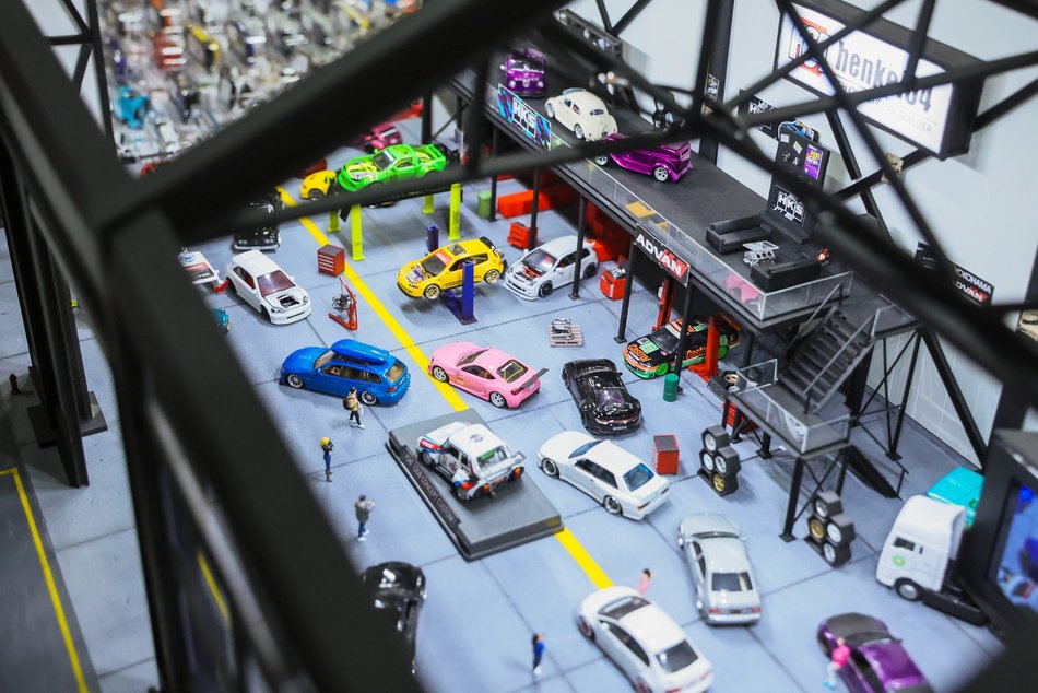 Łódź. Hot Wheels opanowały halę Expo Łódź! Setki miniatur aut, wyścigi na żywo i nie tylko!