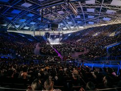 Rafał Pacześ wystąpił w Atlas Arenie. Salwy śmiechu wywołał program „Prokura Tour’a”