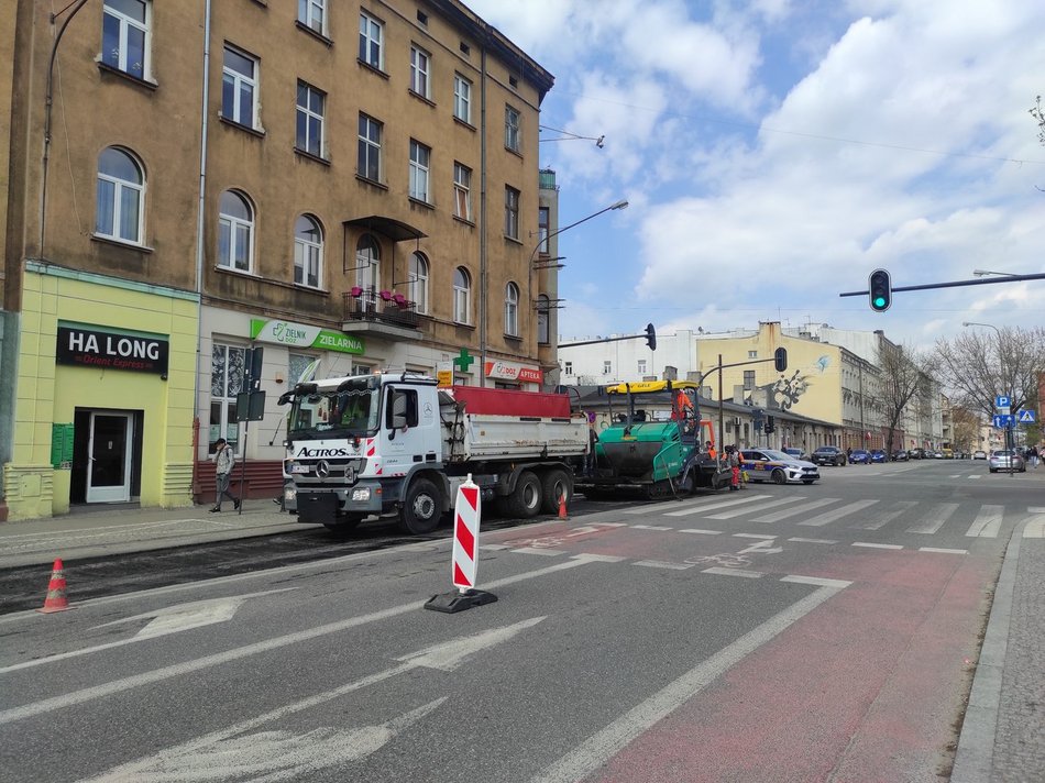 Naprawiono nawierzchnie na Więckowskiego i Żeromskiego.