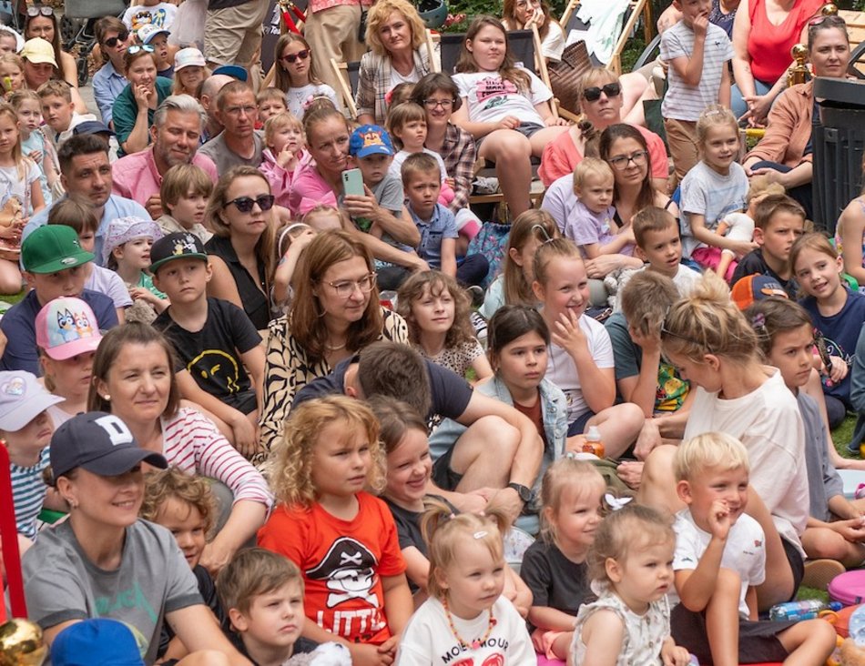 Łódź. Baśniowa Piotrkowska w Łodzi. Spektakl „Taka Pchła” zachwycił widzów!