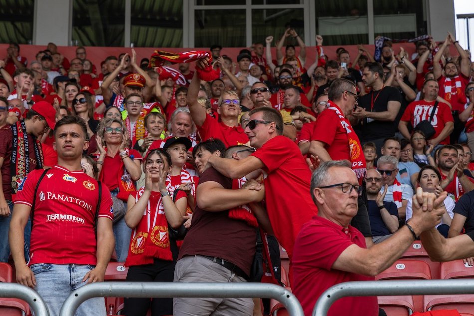 Łódź. Kibice na meczu Widzewa Łódź z Zagłębiem Lubin. Byłeś? Odszukaj się w galerii