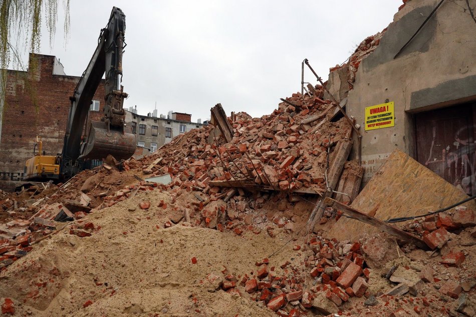 Wyburzanie budynków przy ul. Zachodniej 78